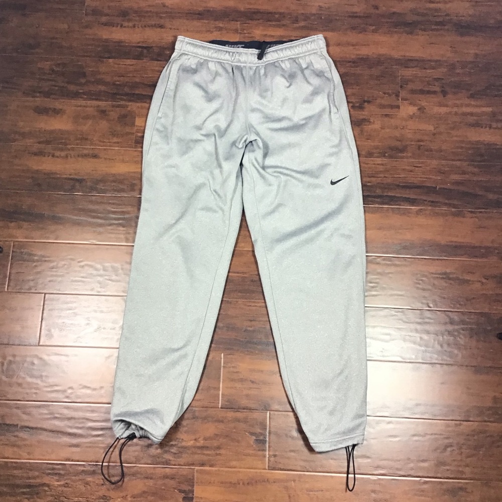 Men’s Nike therma fit pants